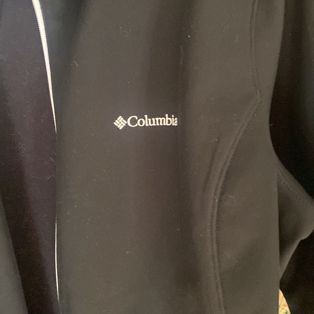 Women’s Columbia jacket - Picture 2 of 6